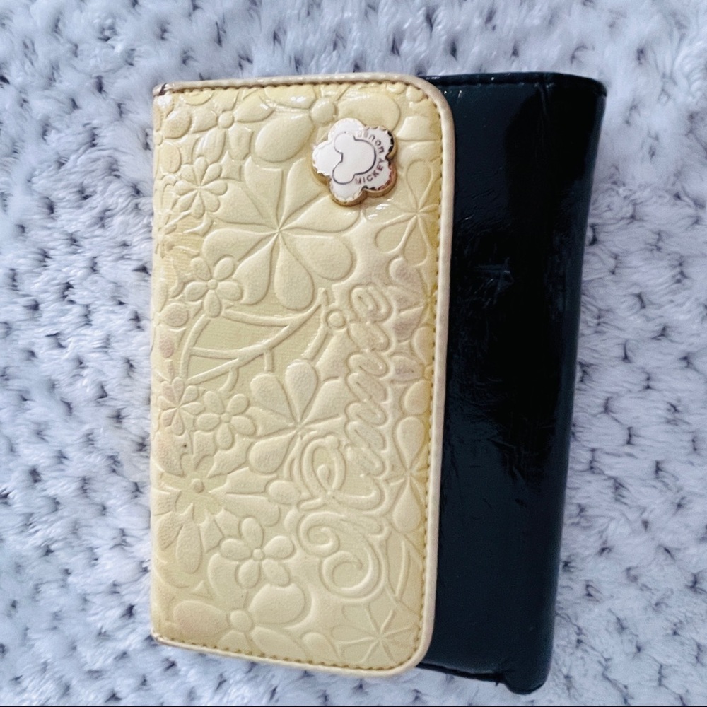 Disney Minnie Mouse Black and Creme Tri-fold Wallet vintage